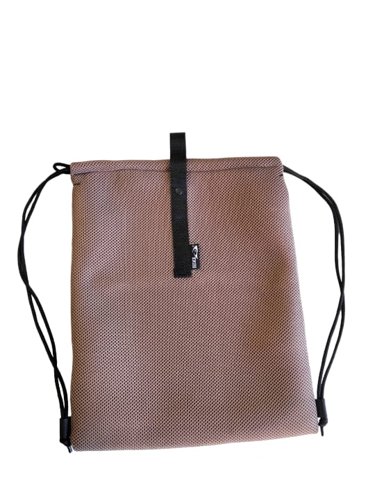 Mochila de cuerdas color taupé