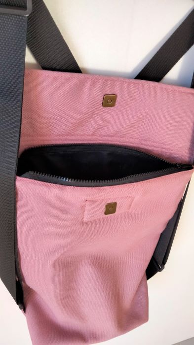 Mochila antirrobo rosa